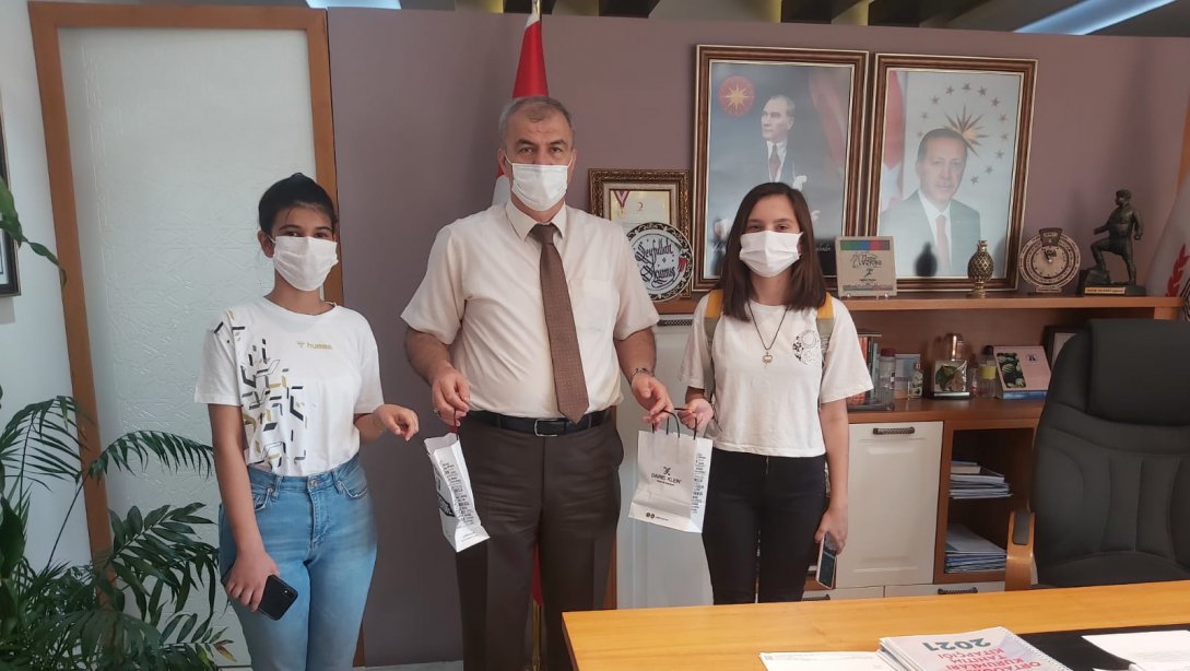TÜBİTAK Türkiye Finallerine Katılacak Aydın Sosyal Bilimler Lisesi Öğrencileri İl Müdürümüz Sayın OKUMUŞ'u Ziyaret Etti