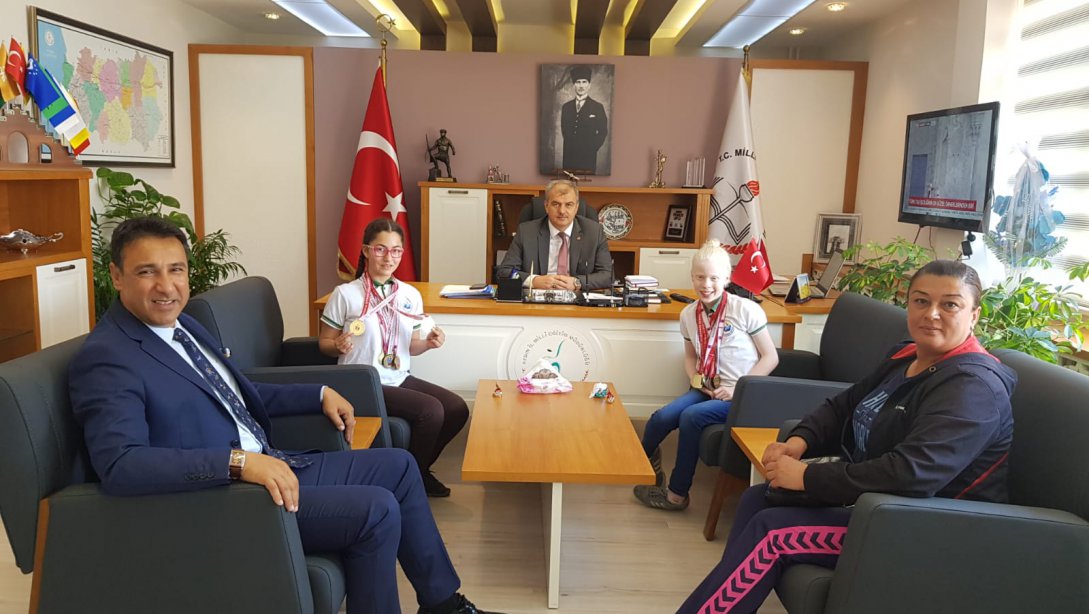 İl Müdürümüz Sayın OKUMUŞ, Türkiye Şampiyonu Özel Sporcularımızı Makamında Misafir Etti